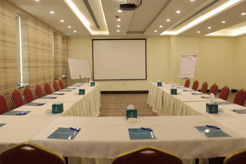 Carnival Hotel Amman Exterior photo
